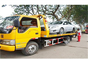 梅河口附近24小时汽车拖车服务热线