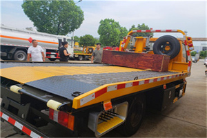 梅河口附近拖车电话号码服务